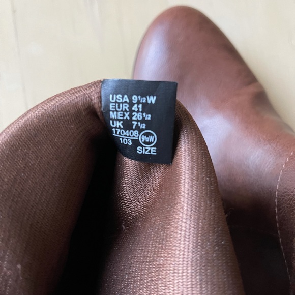 Pretty boots - Picture 5 of 7